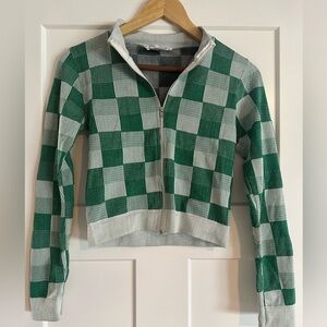 Athletic long sleeve crop top